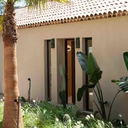 Villa , Pool,view *